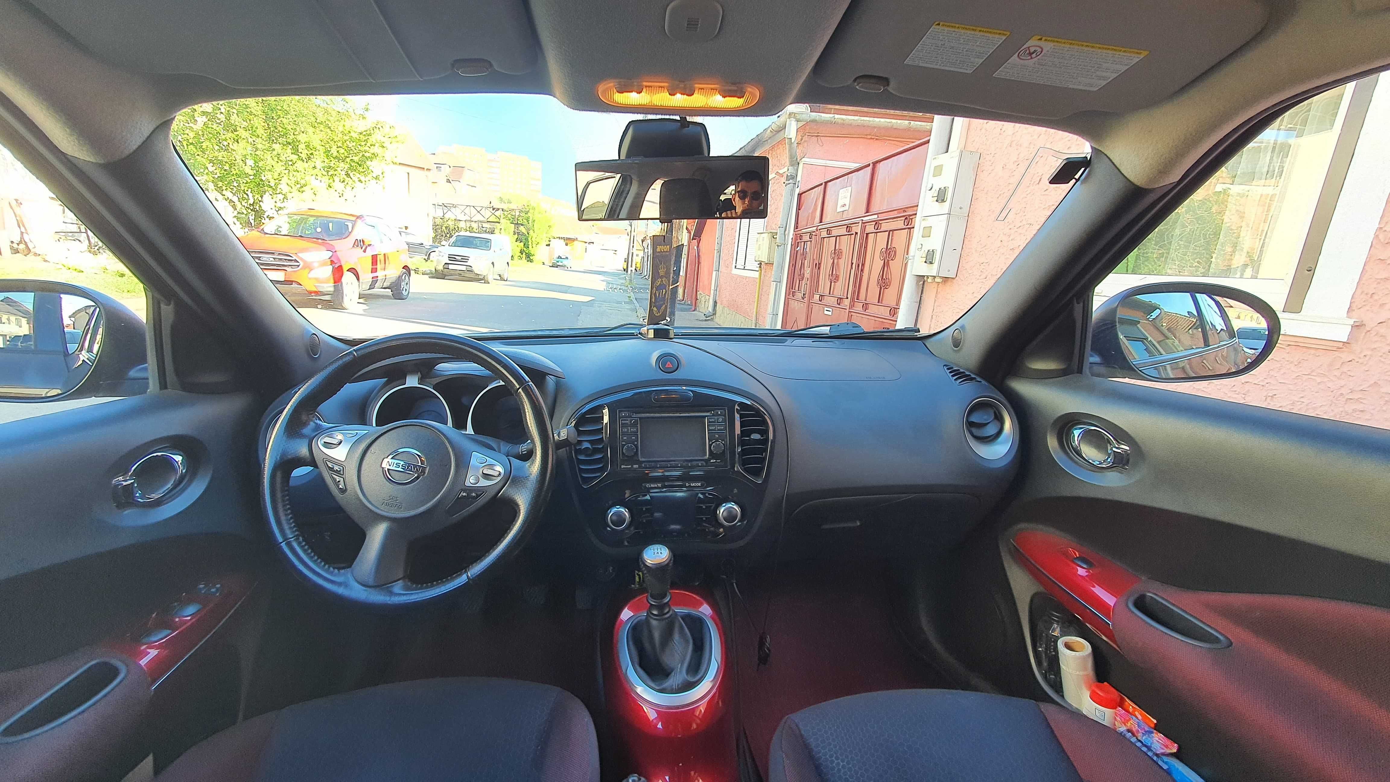 Nissan Juke  F15 D  2012