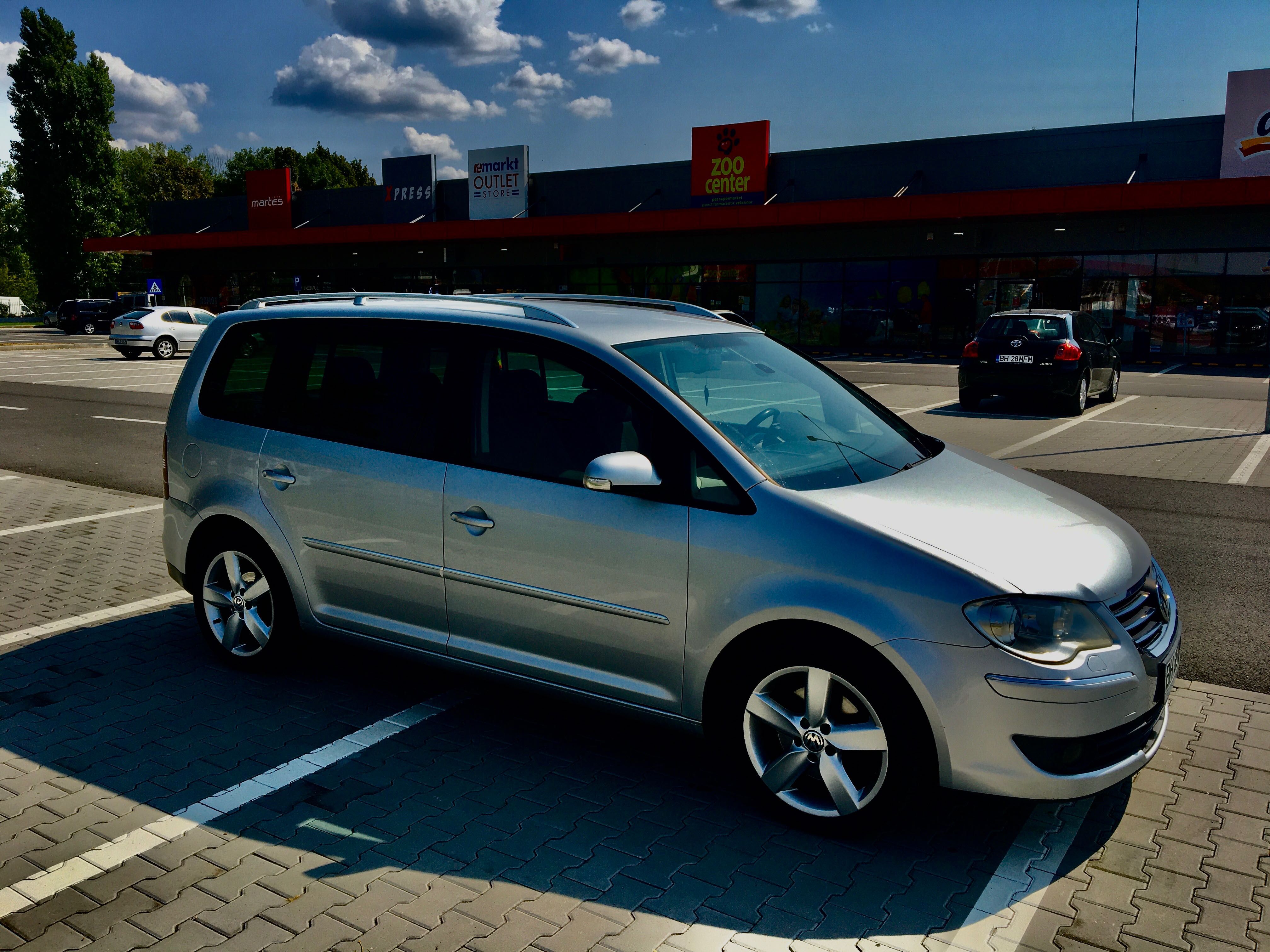 Volkswagen Touran Highline DSG 170hp