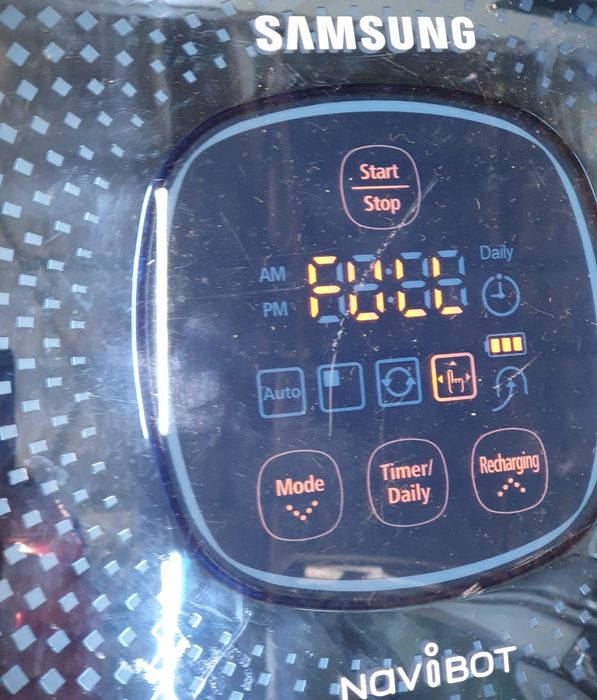 Aspirator robot Samsung SR8855 +telecomanda si doua virtual guard si