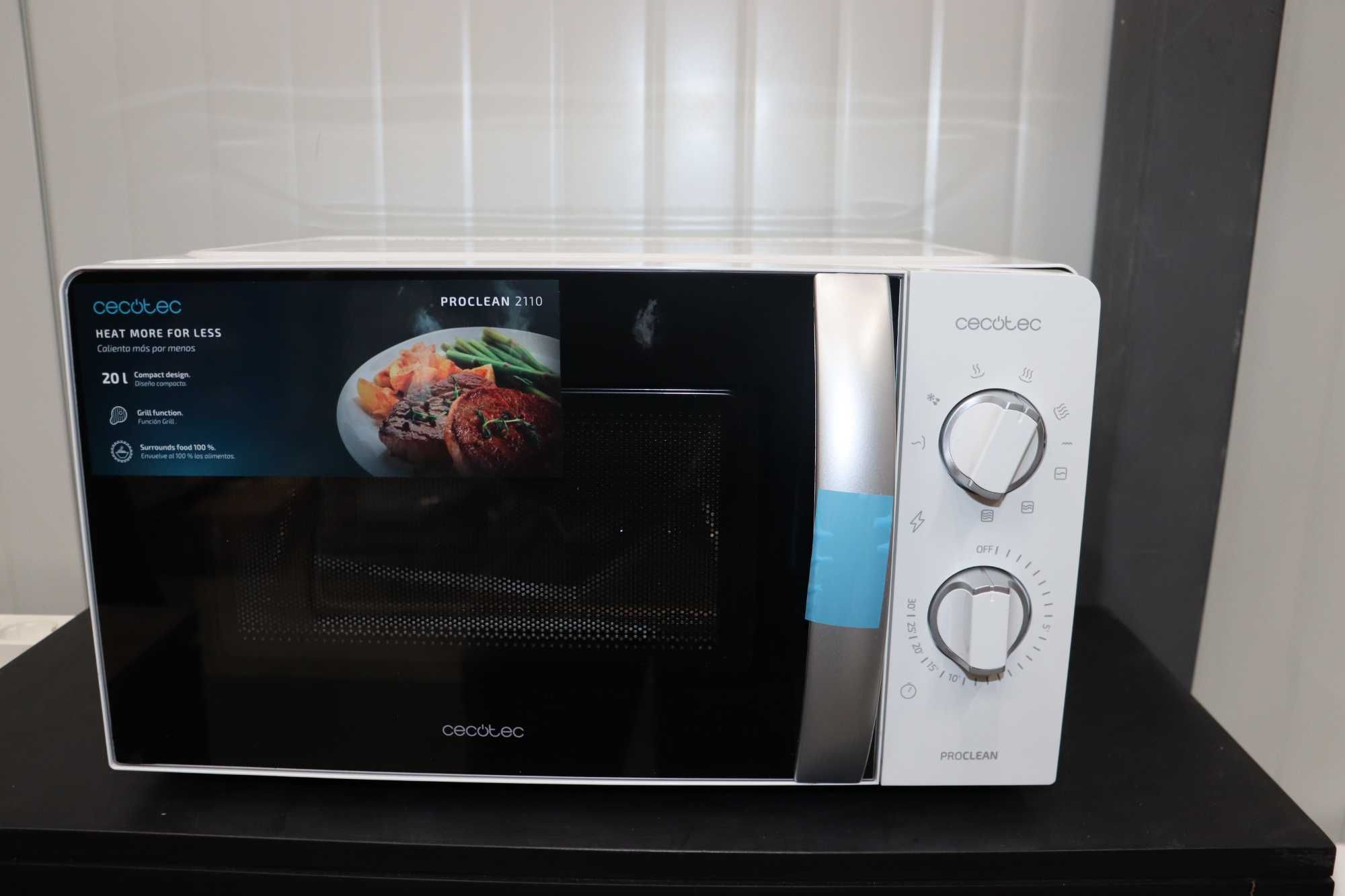 Cecotec Микровълнова фурна с грил ProClean 2110. 700 W с 6 степени,20L