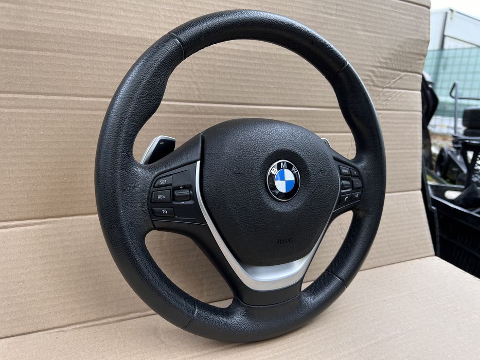 BMW F30/31/32 Волан с пера и мултифункция.
