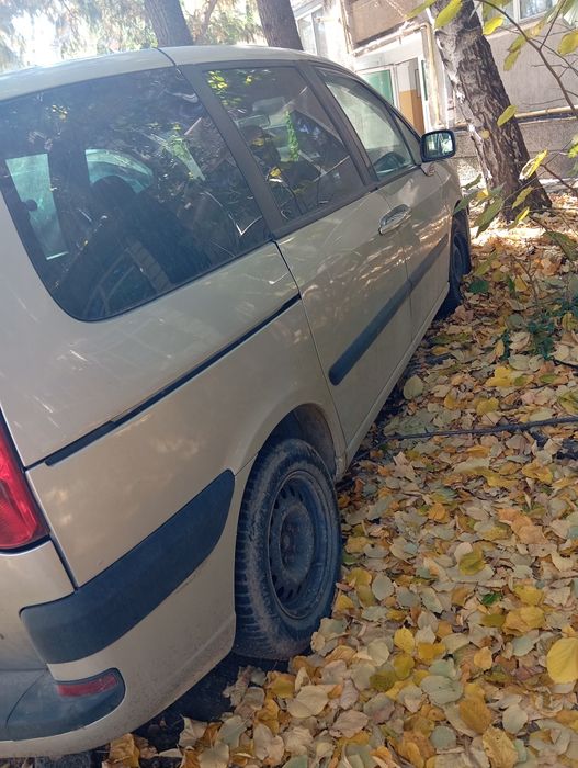 Автомобил citroen c8