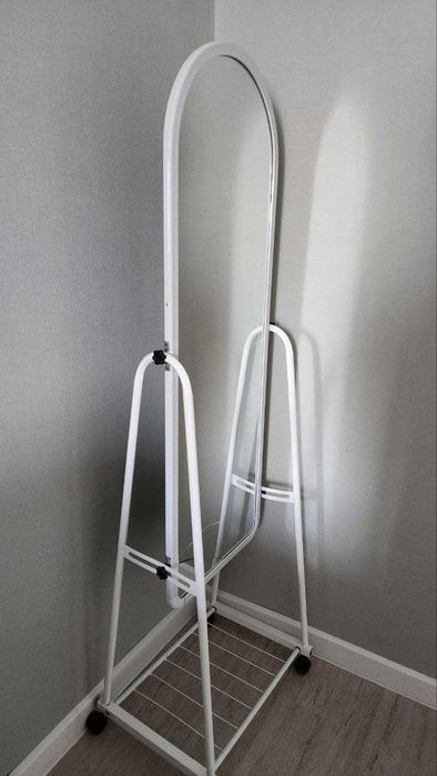 продаётся зеркало