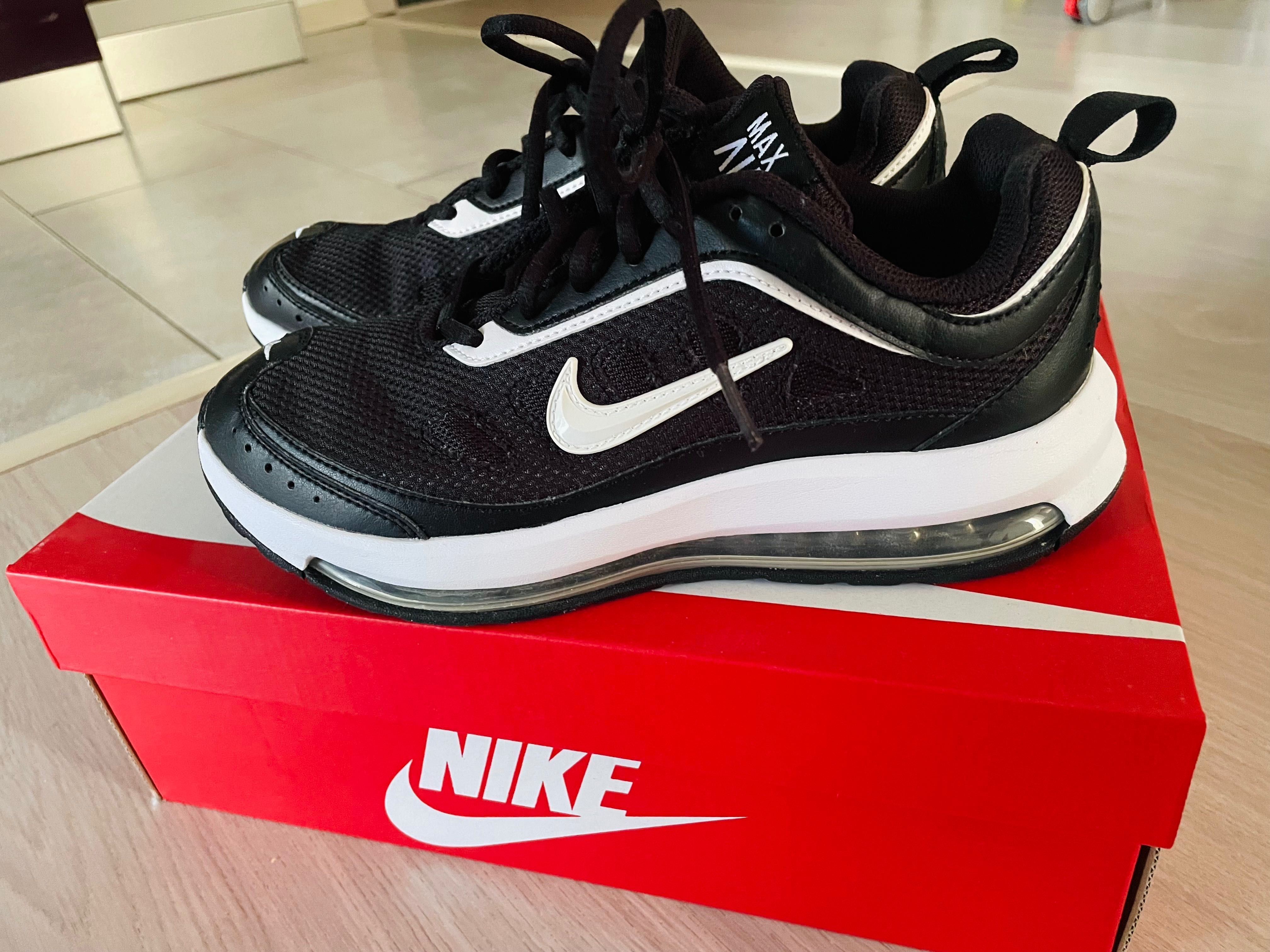 Сникърси Nike Air Max Ap