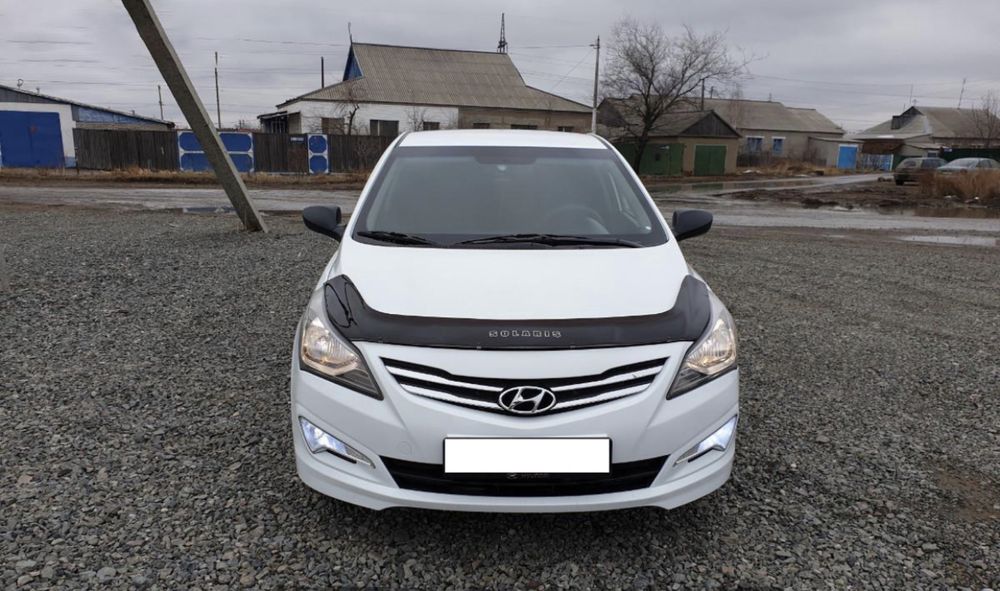 Дефлектор капота Hyundai Solaris с 2014 по 2016
