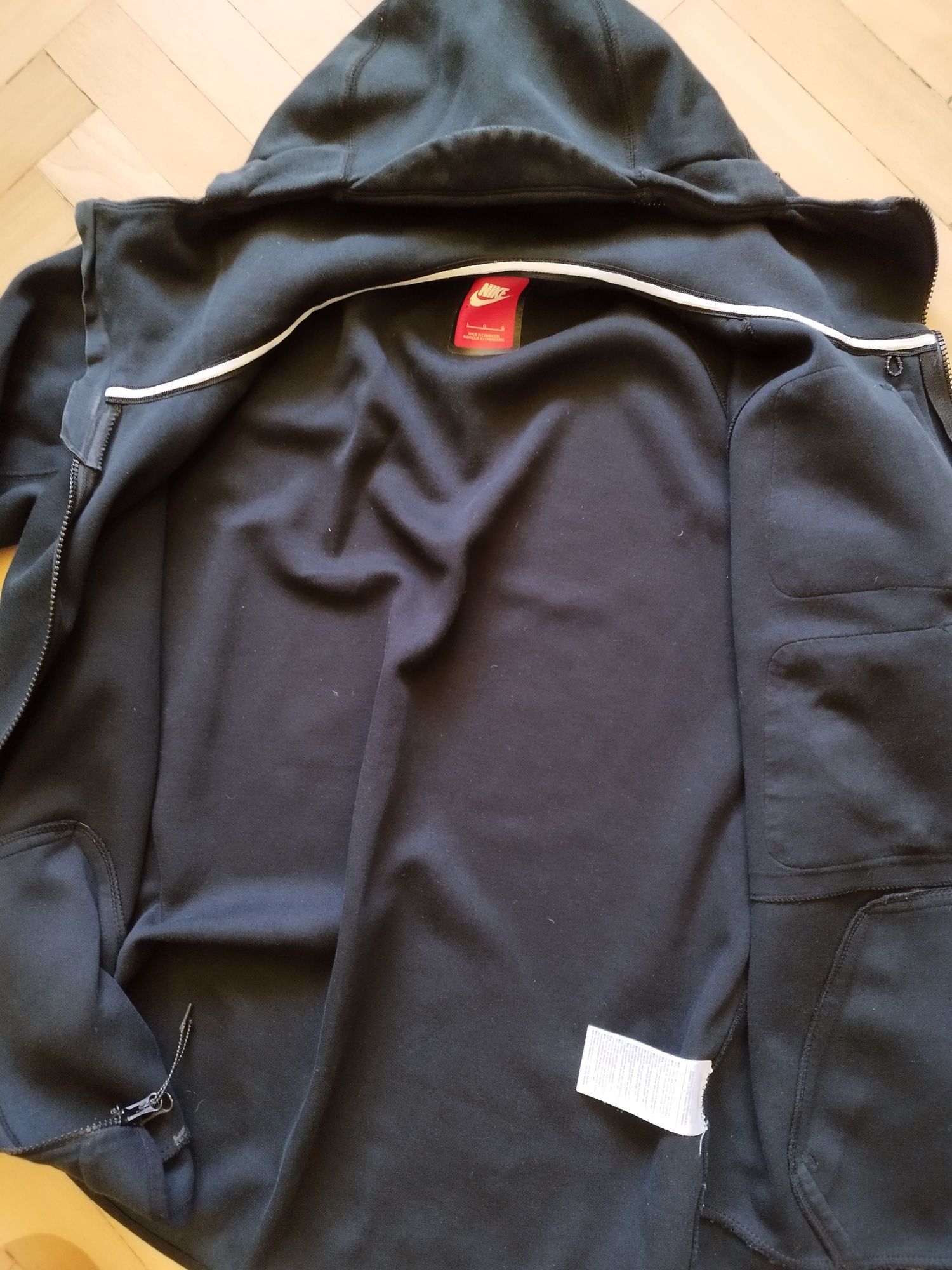 Nike tech fleece размер L