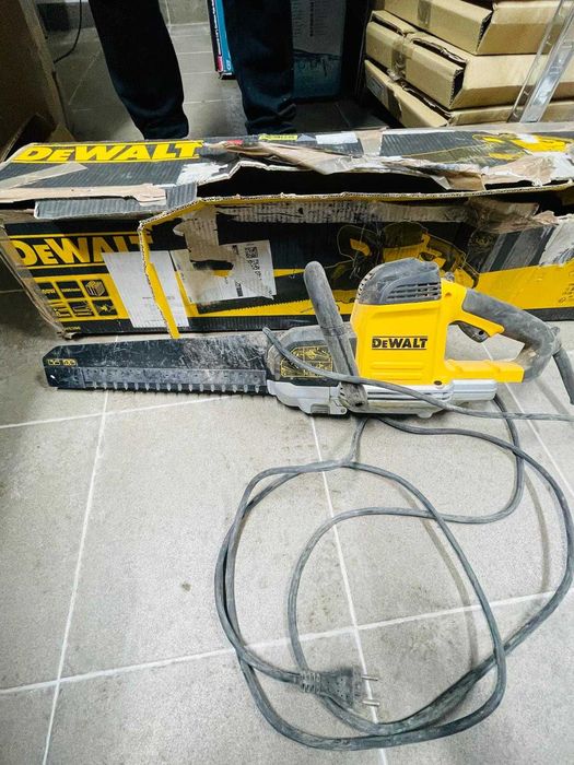 Fierăstrău special DeWalt DWE396