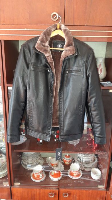 Продам куртку новая,48 размер,маломерка