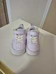 Adidasi Nike, fete