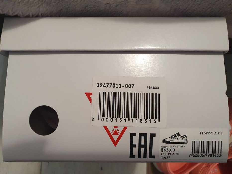 Guess дамски кецове