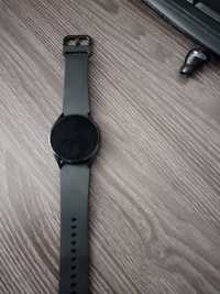 Смарт-часы Samsung Galaxy Watch 4 40 мм черный