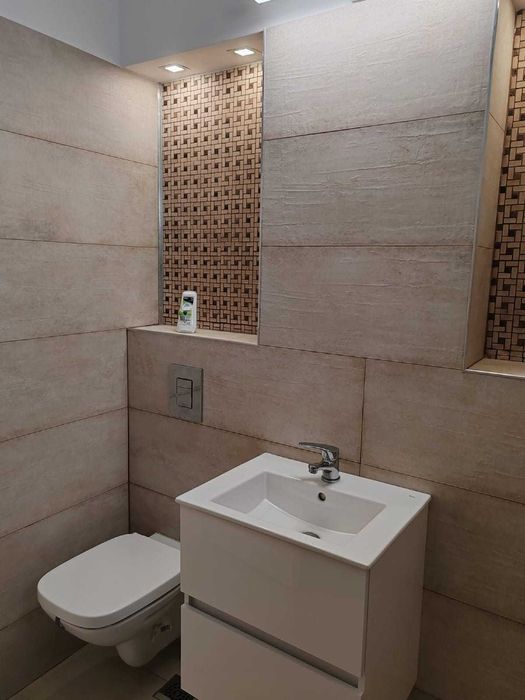 Apartament 3 camere decomandat, Calea Bucuresti-Piata Centrala-Vodaf