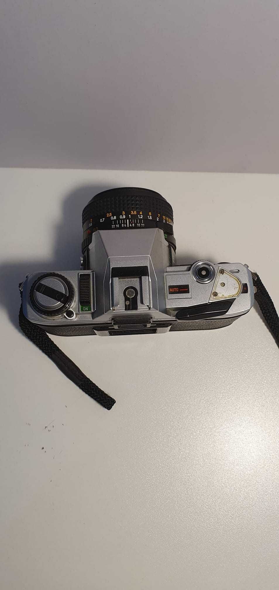 Aparat foto Minolta X-300 + o rola film alb-negru