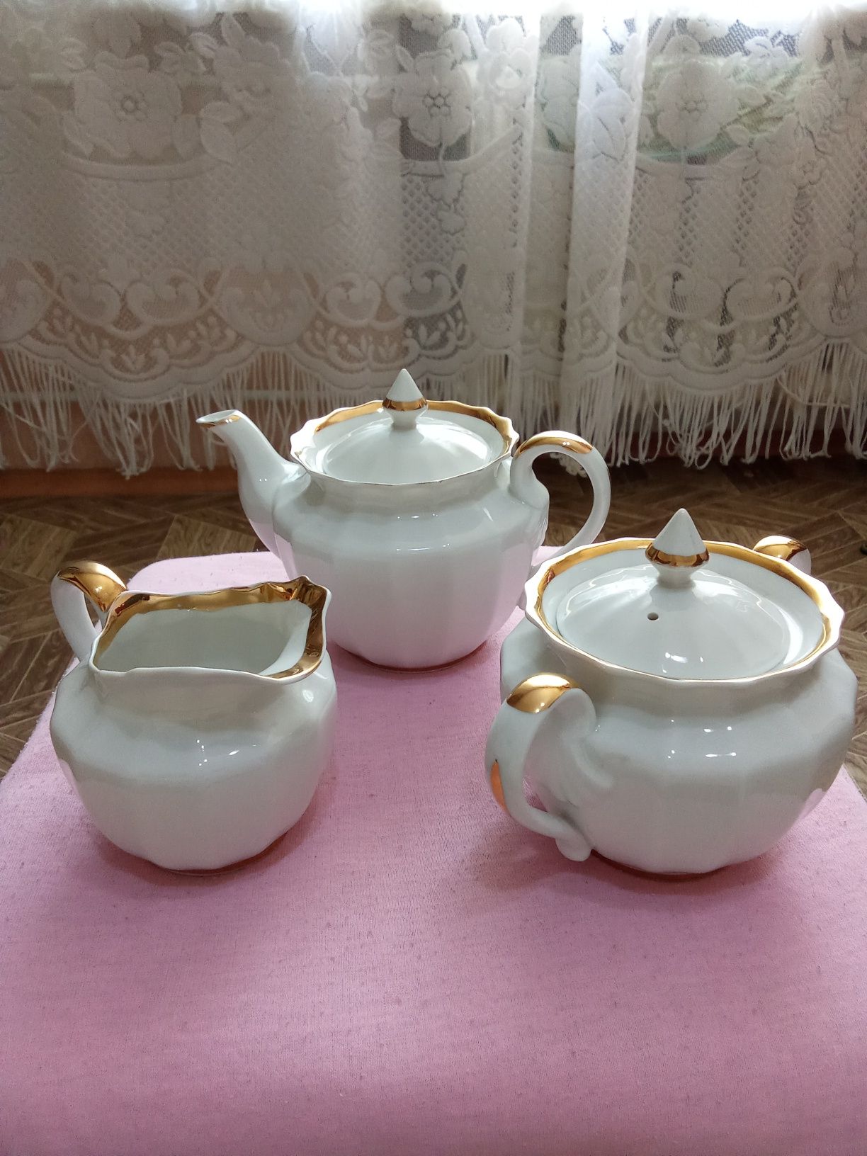 Г.Навои. Продам Чайный Сервиз - эксклюзив, винтаж, тонкий фарфор.