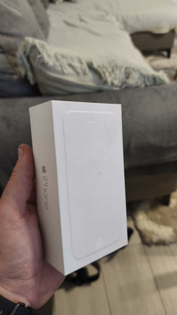 Cutie iphone 6 stare bună