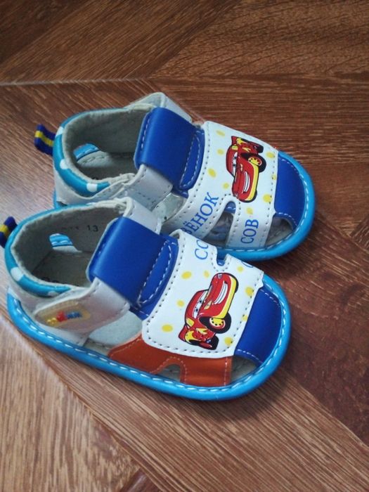Продам сандали хорошие