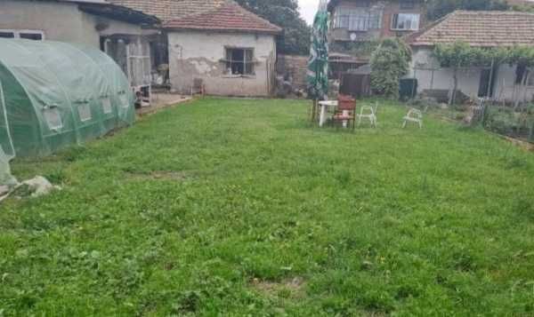 Продава се Къща в Пловдив, Западен - 1483 кв.м за 153 €/кв.м - Снимка #3