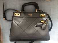 Geanta Guess neagra