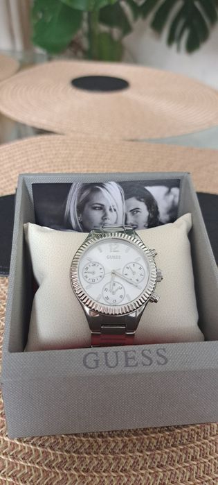 Ceas dama Guess cronograf original W0323L1 in cutie