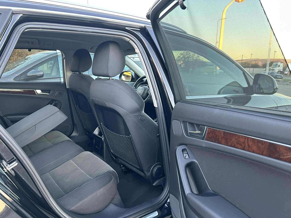 Audi A4 2010 S-line 2.0 Diesel 143CP