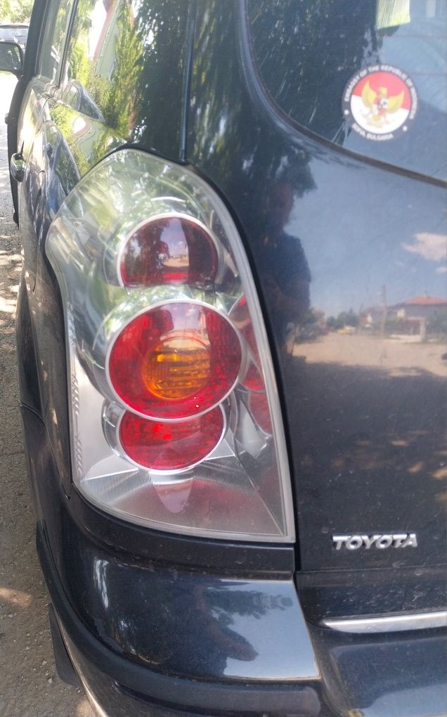 Оригинален Ляв стоп Тойота Корола Версо 2004-2009/Toyota Corolla Verso