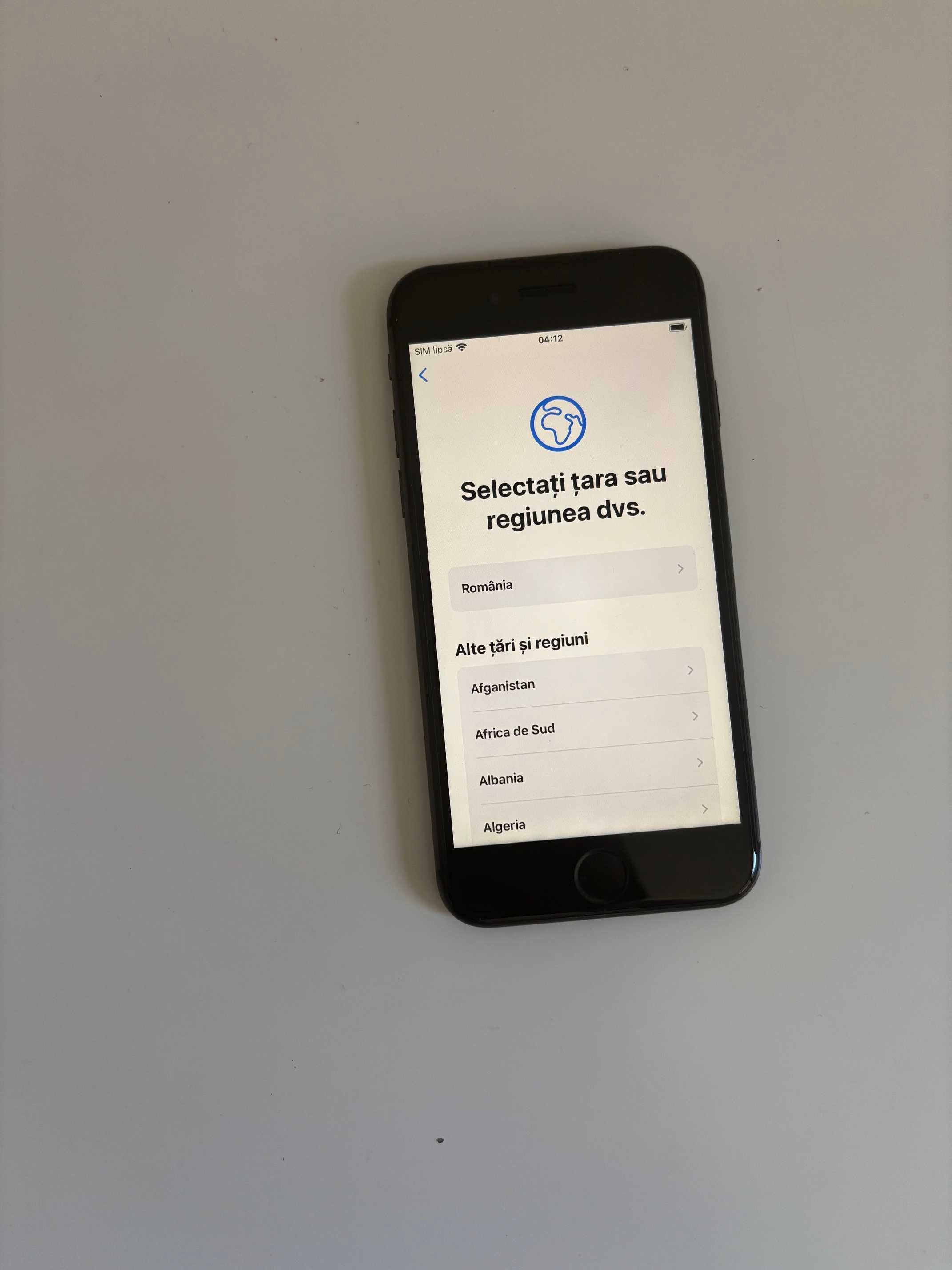De vanzare Iphone 8, 64GB, stare buna de functionare, husa, folie noua