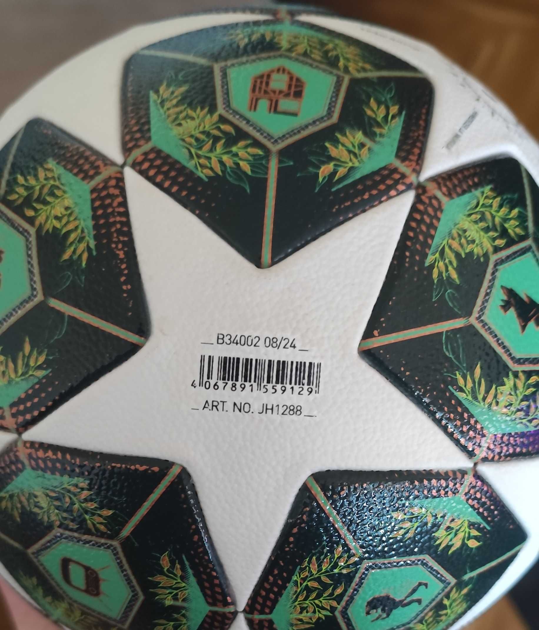 Adidas UCL FIFA PRO Quality Munich 2025 Final Matchball