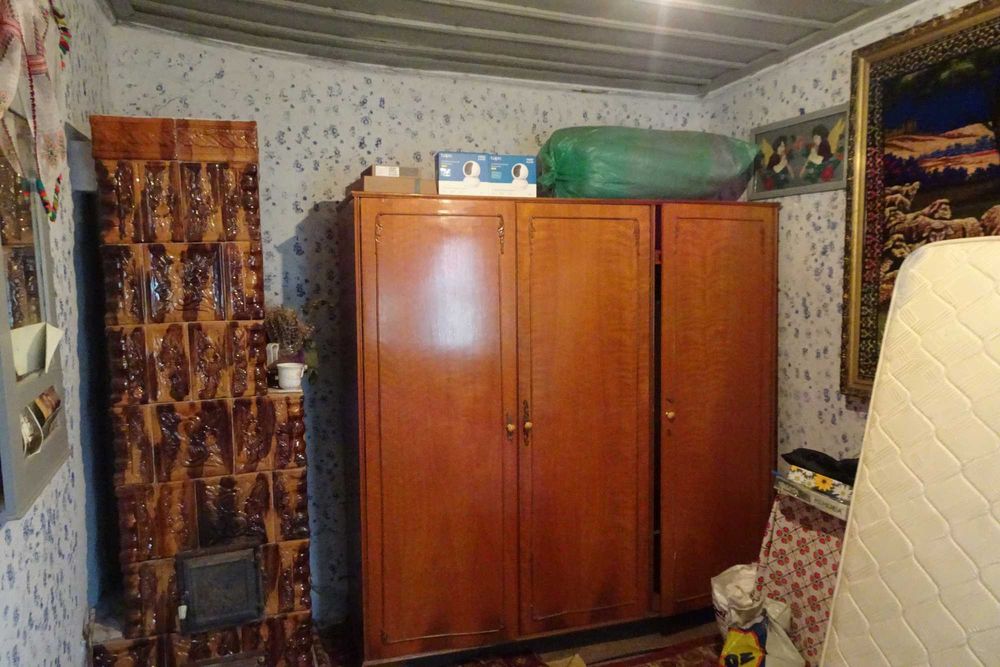 Casa batraneasca cu gradina,  suprafata 2.000m2