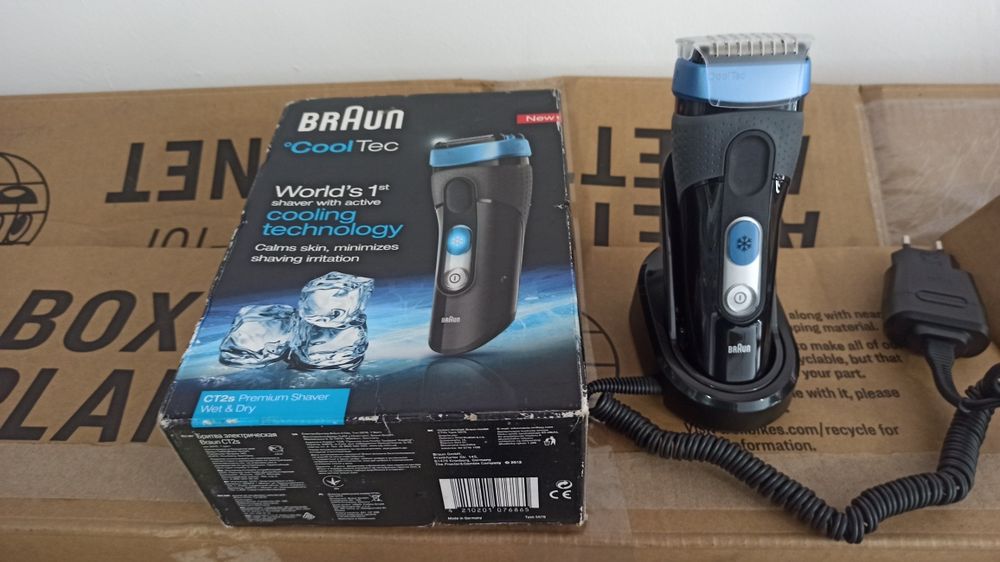 Aparat de ras Braun