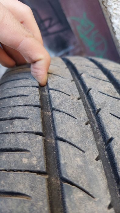 Vand roti Nissan/Borbet R14, anvelope Toyo ca noi