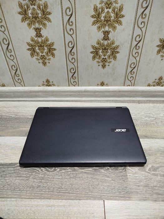 Acer intel celeron ofisnoy noutbook 4/500gb xotira