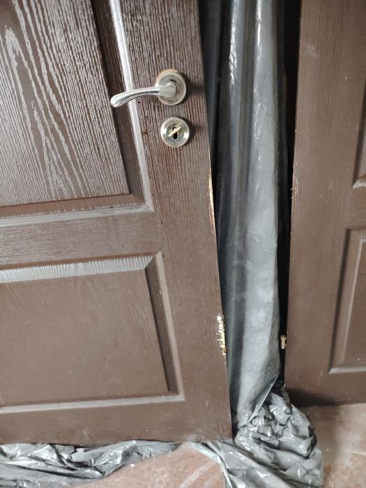 Интериорни врати със забележки