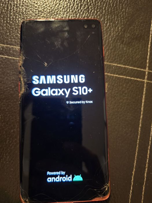 Samsung S10 plus rosu