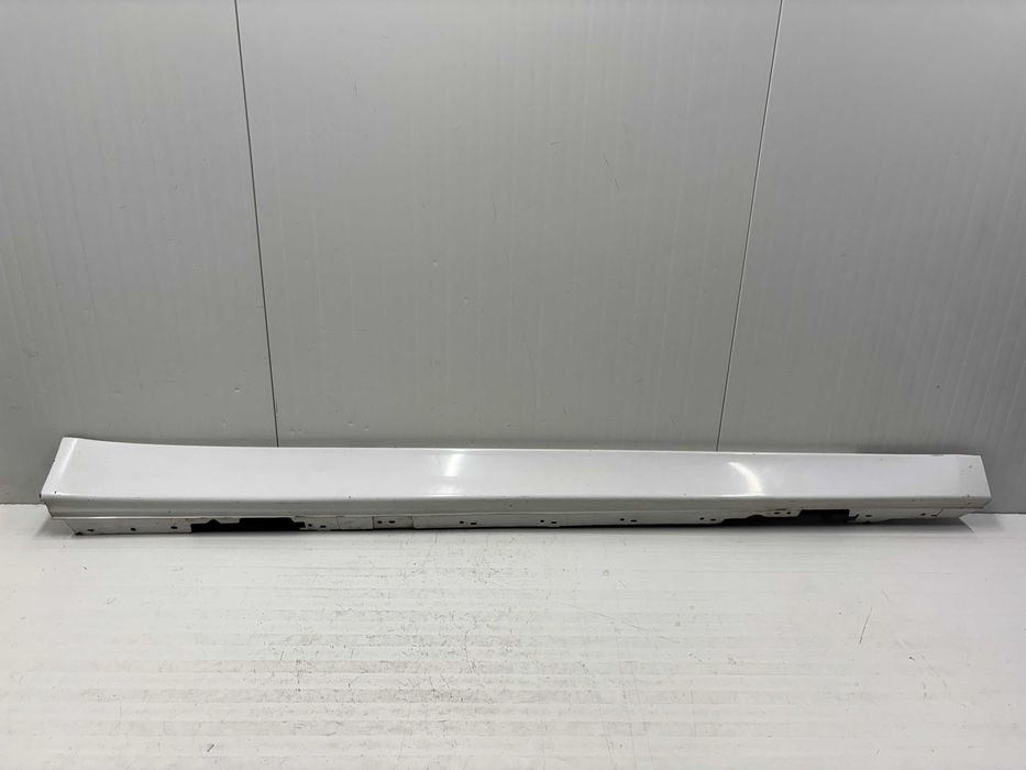 Ляв праг БМВ Ф30 Ф31 F30 F31 Десен праг БМВ Ф30 Ф31 F30 F31 Различни