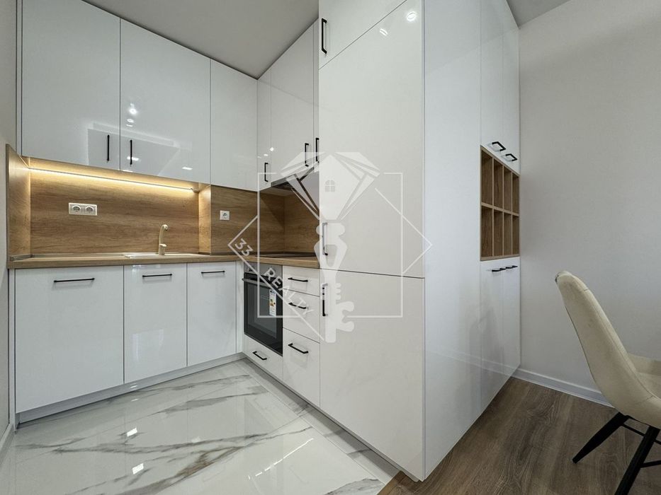 Продава се Двустаен апартамент в Пловдив, Остромила - 62 кв.м за 1111 €/кв.м - Снимка #2