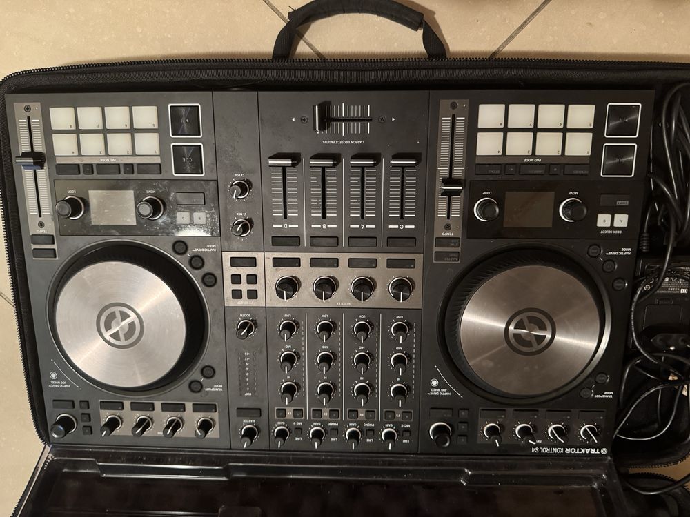NI Traktor Kontrol S4MKIII