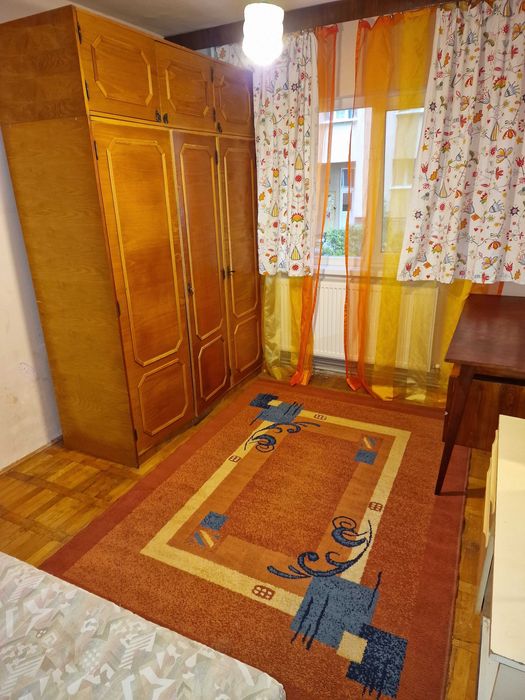Caut colega apartament  - Zona Soarelui 100m ,  Scoala 30 /Parc