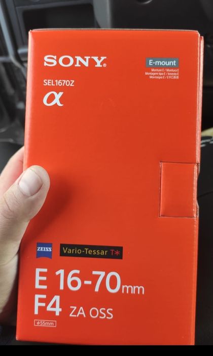 Sony 16-70mm F4 OSS Vario-Tessar T* Obiectiv Sony E

 Nou! 0 cadre!
