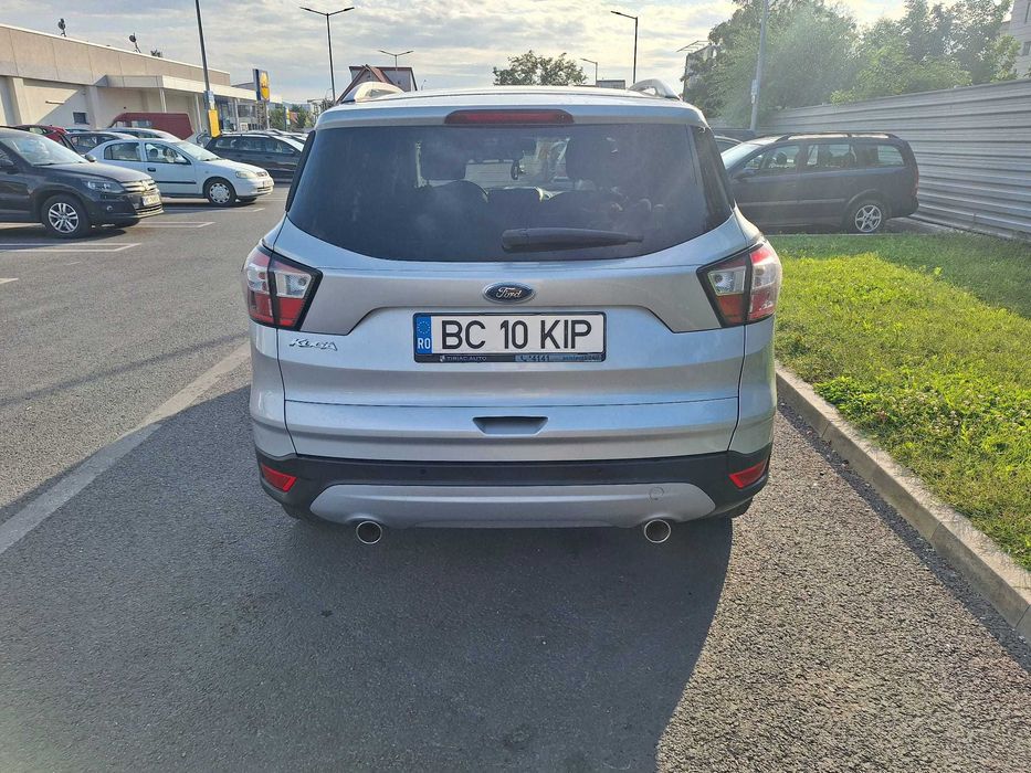 De vânzare: Ford Kuga 2019  1.5 Benzină 156.000 km Istoric -TiriacAuto