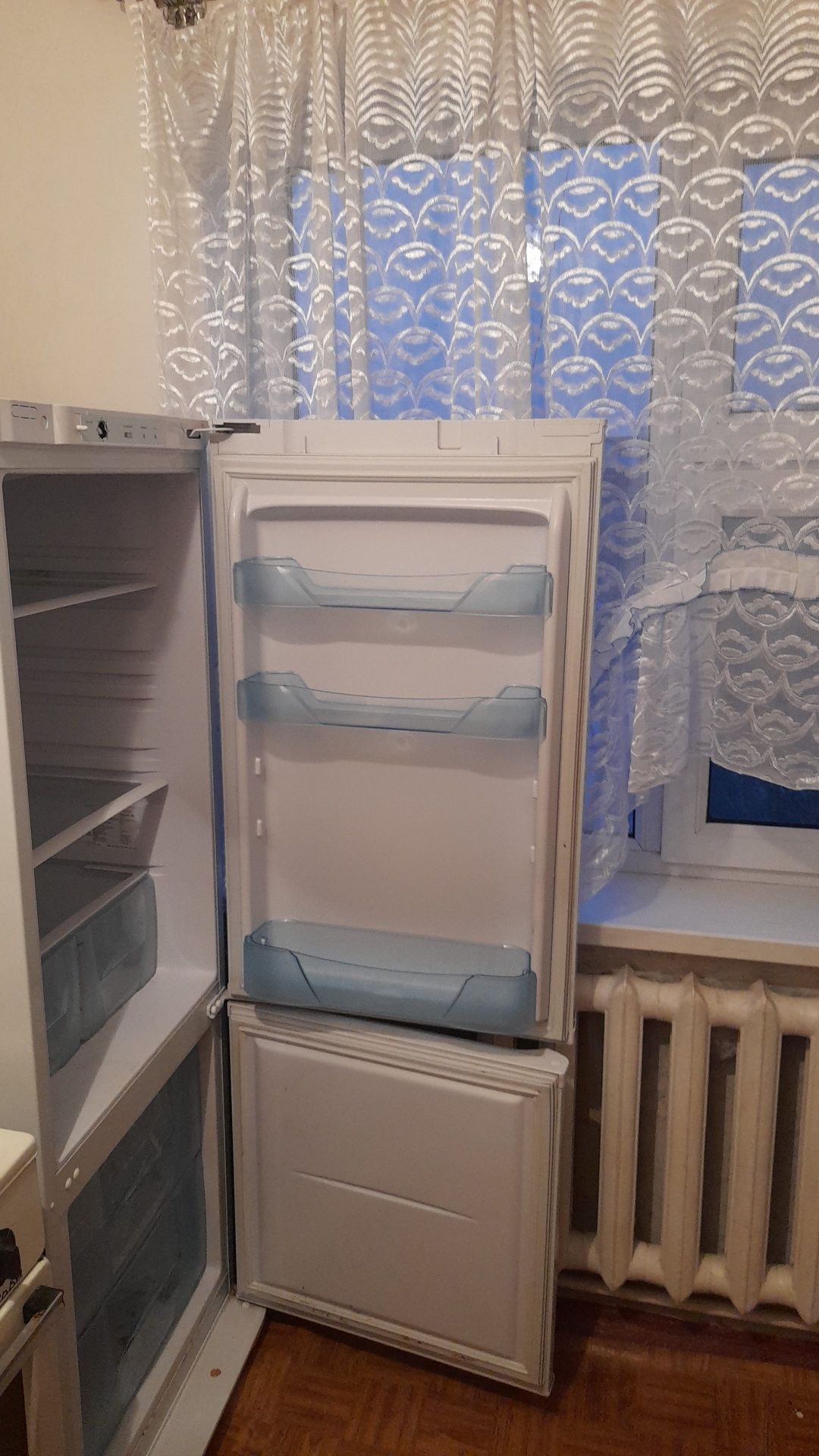 Продам 2 комнатную квартиру в центре города Сатпаев (дом Одежды)
