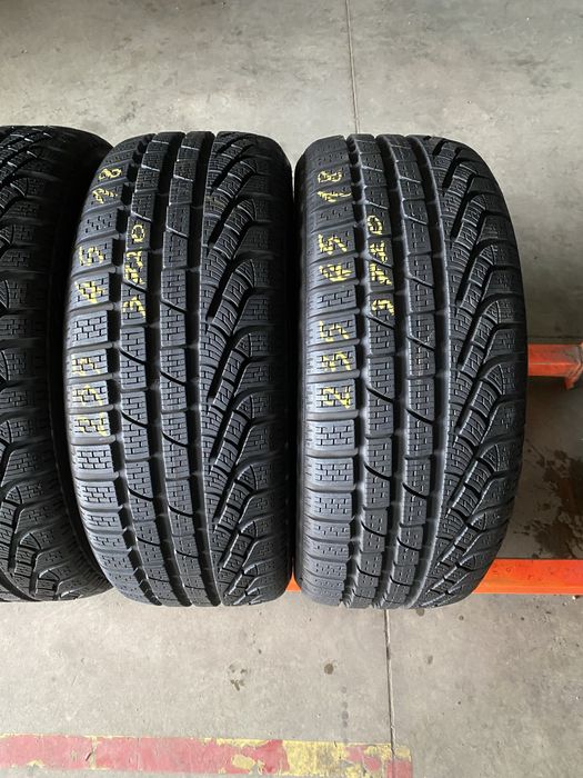 Anvelope iarna 235/45/18 Pirelli Sottozero 3 235 45 18 R18