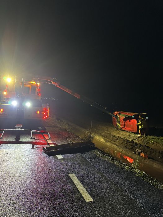 Recuperator Auto SG 24 DAF CF 65 cu Macara