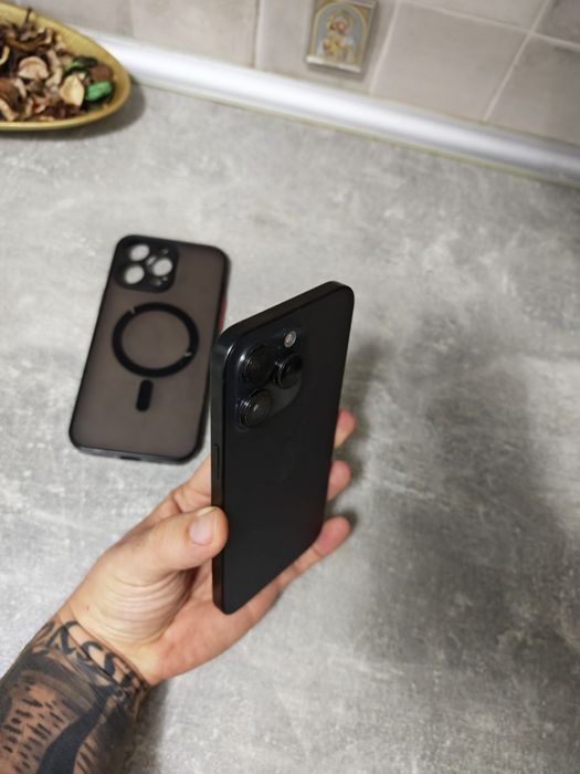 iPhone 15 Pro Max Black 96%Bat Impecabil totul original liber retea