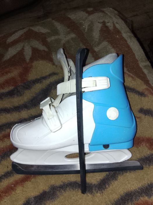 Коньки подростковые