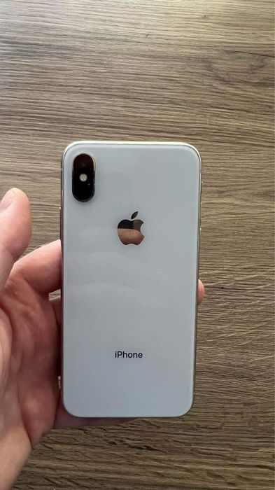 Iphone 10 бял