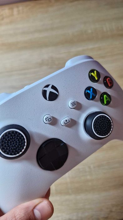 Controller Xbox – fără stick drift, stare foarte bună