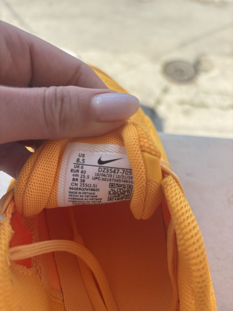 Nike versair 40 размер