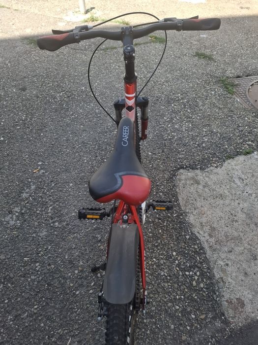 Bicicletă noua cu suspensii
