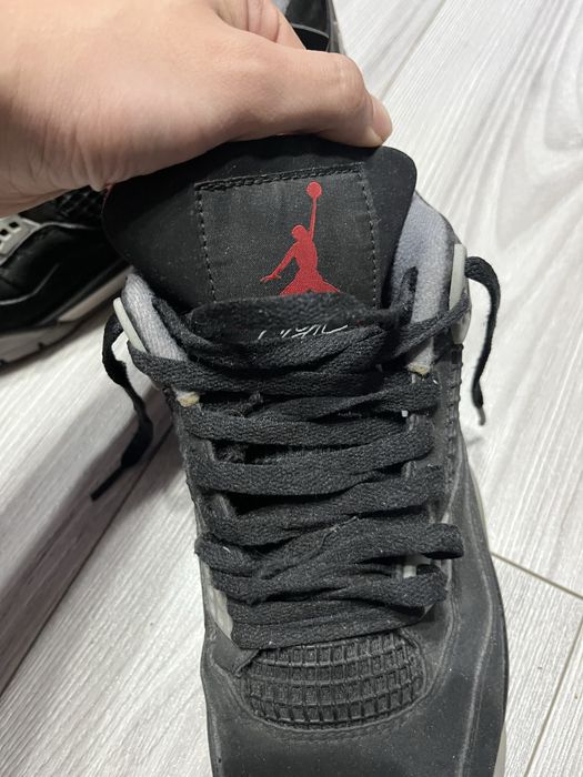 Air Jordan Retro 4 Bred size 43