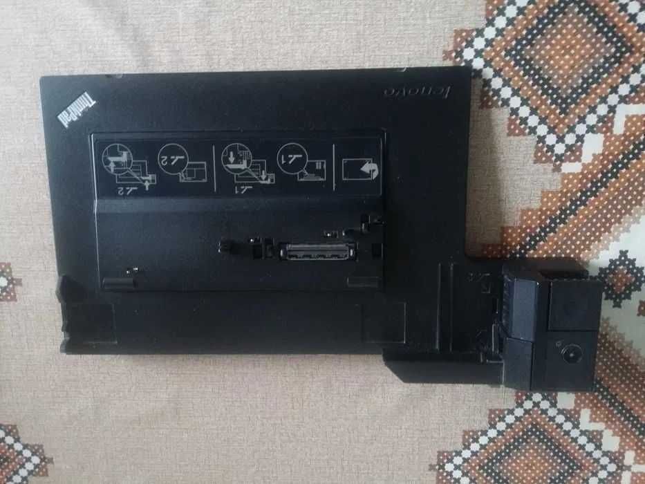Dock Station pentru laptop Lenovo